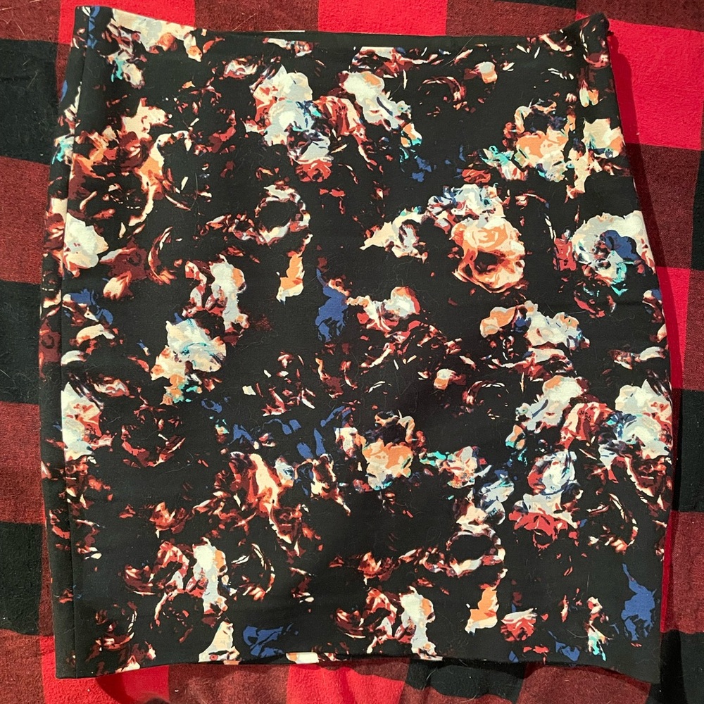 RW&CO. Black Floral Mini Skirt